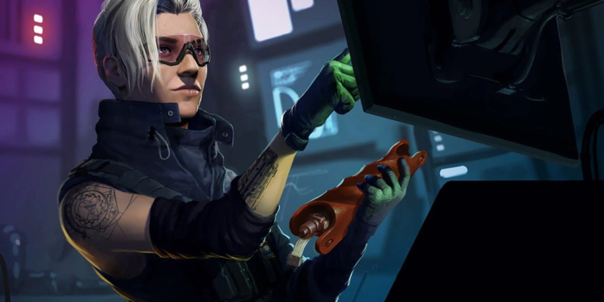 Pride Month: Emi 'Captain Fluke' in Esports Spotlight