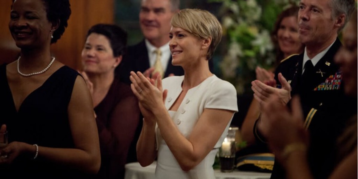 House of Cards: New Showrunners Guide Season 5