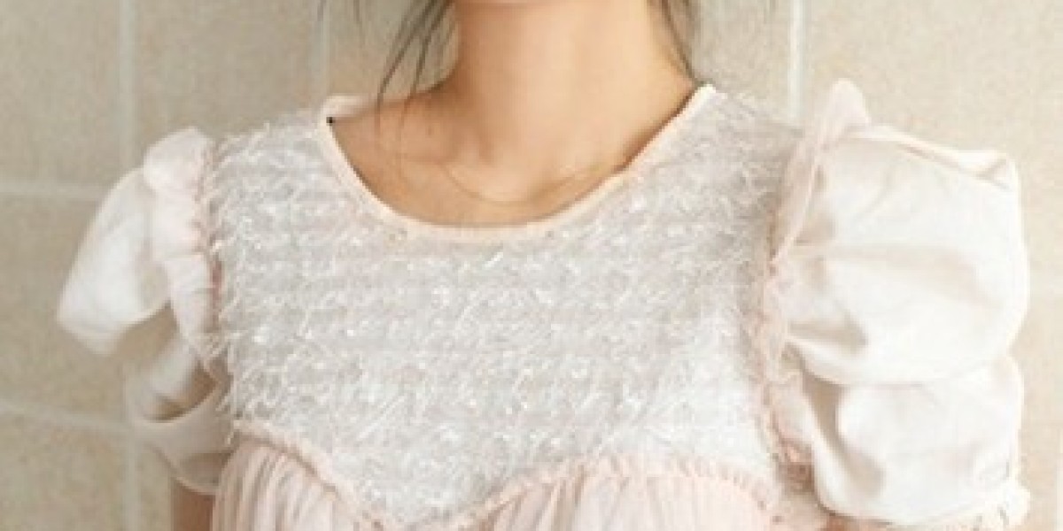 Inside Shanghai Hongqiao Station: Transportation, Facilities, and Visitor Tips