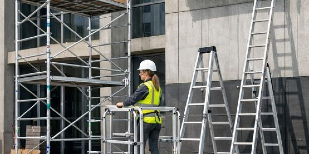 Échafaudage Aluminium : la solution idéale pour vos travaux en hauteur