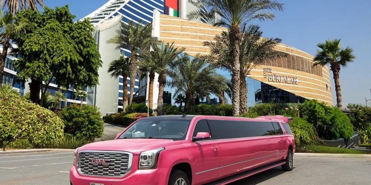 How to Choose the Right Limousine Car Hire Dubai Service for Your Journey